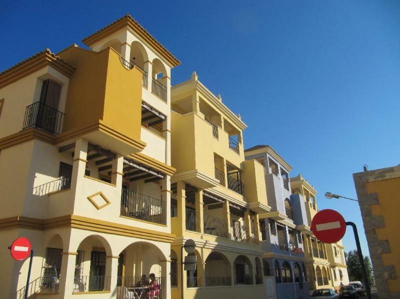 Beautiful 1 Bedroom Apartment In Roda, Los Alcazares. Larger Than Average. Экстерьер фото